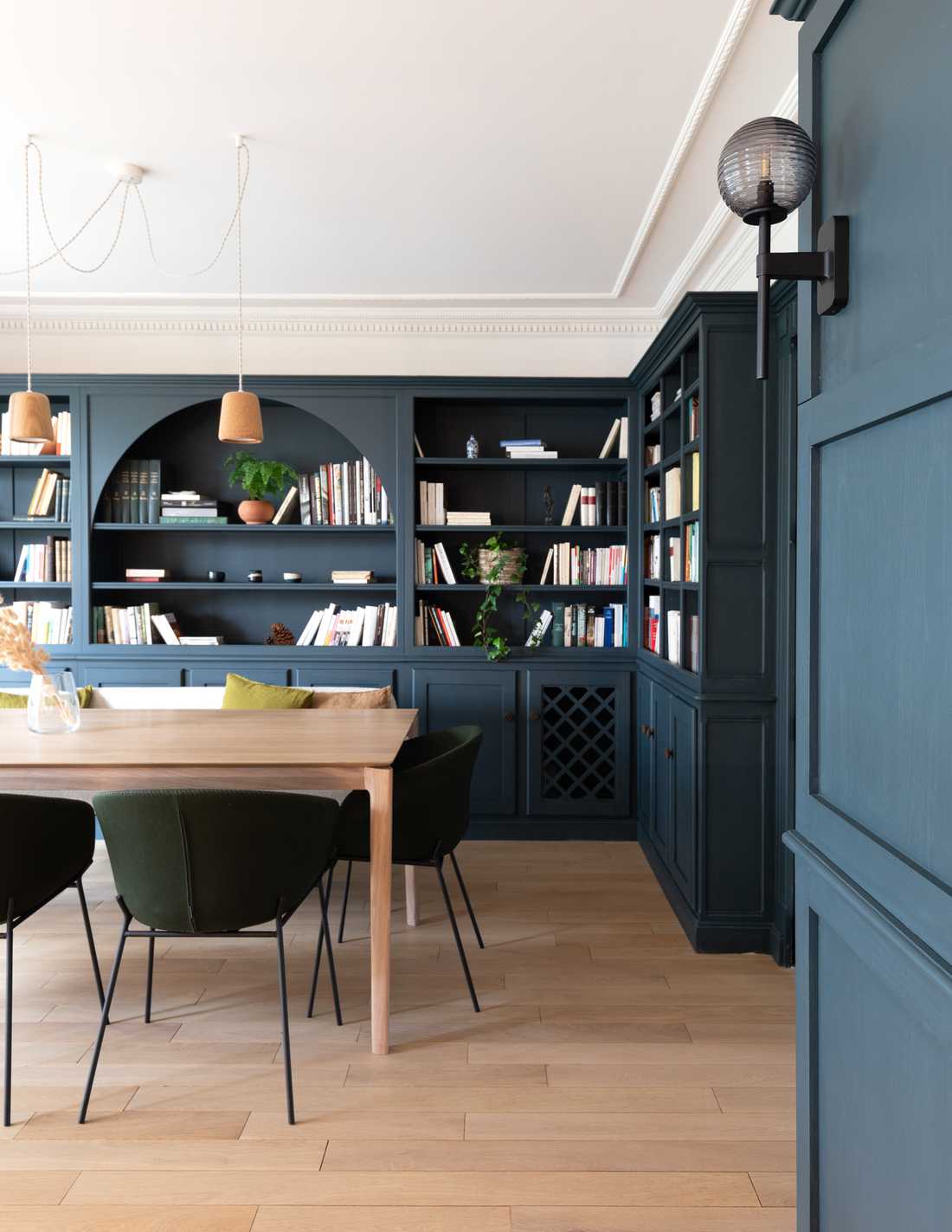 Relooking déco de la salle à manger d'un appartement à Nîmes 