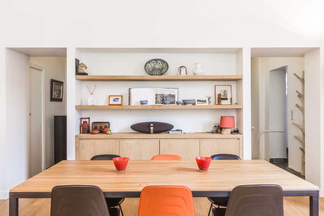 Salle à manger aménagée par un architecte d'intérieur à Nîmes