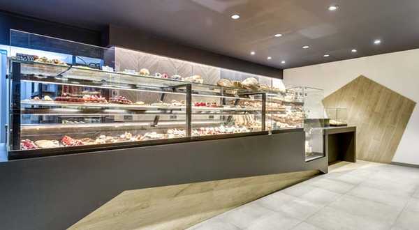 Rénovation d'une boulangerie par un architecte spécialiste de l'architecture commerciale à Nîmes