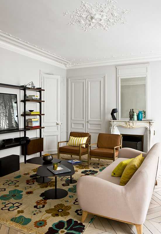 Salon d'un appartement haussmannien à Nîmes après un relooking d'intérieur