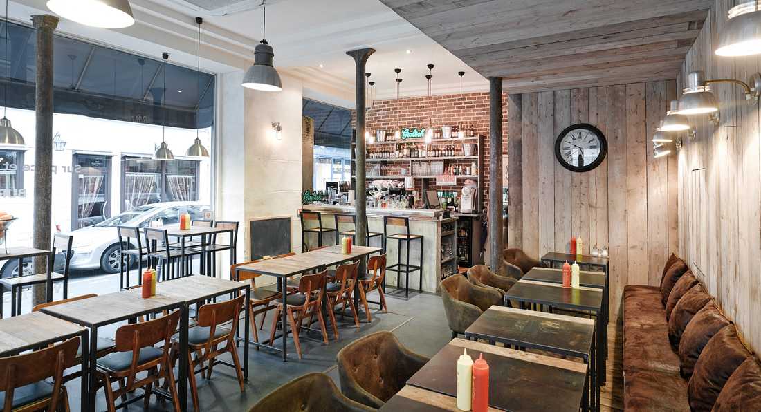 Aménagement d'un restaurant de burgers par un architecte d'interieur à Nîmes