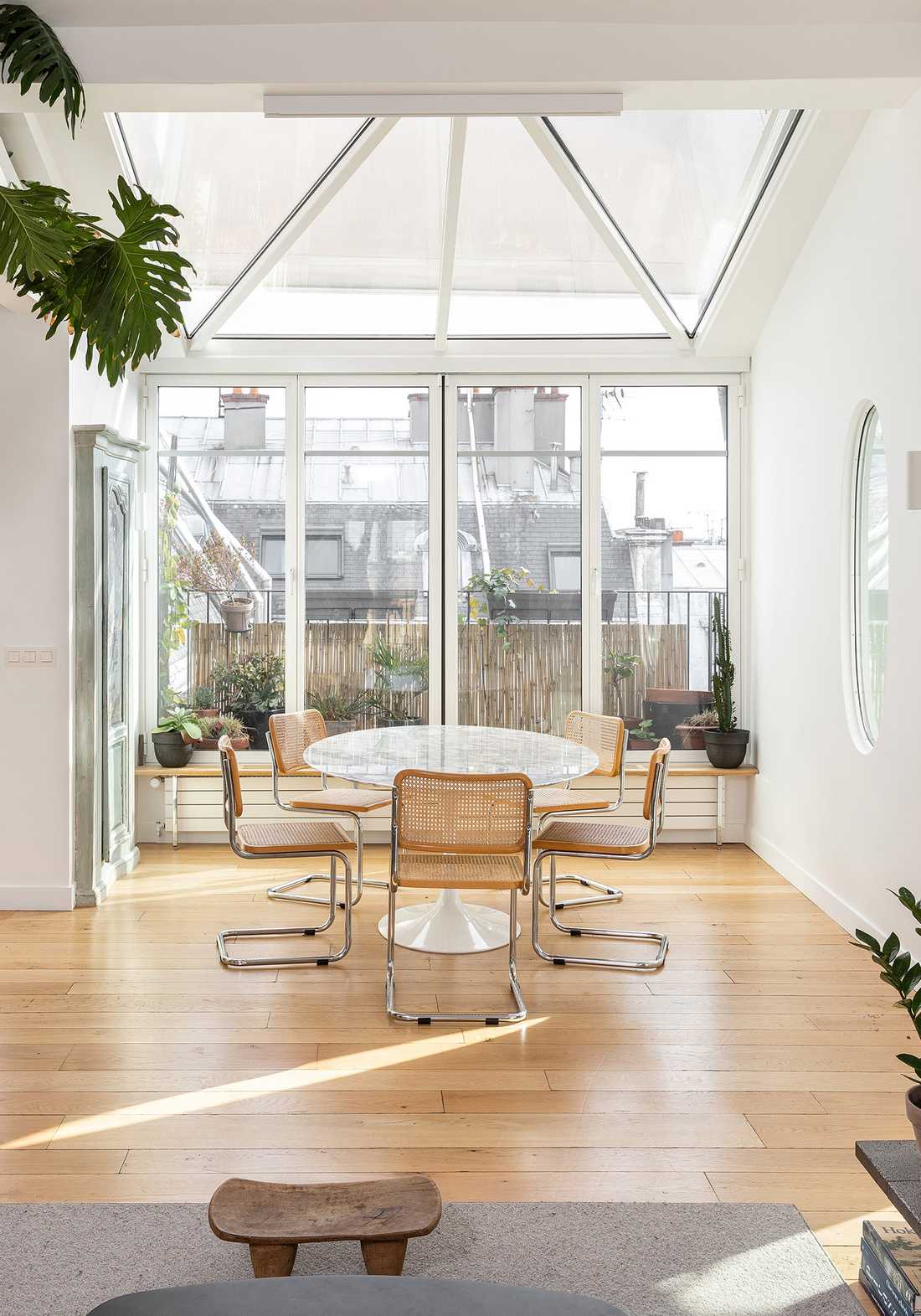 Salle à manger amenagée par un architecte d'interieur à Nîmes