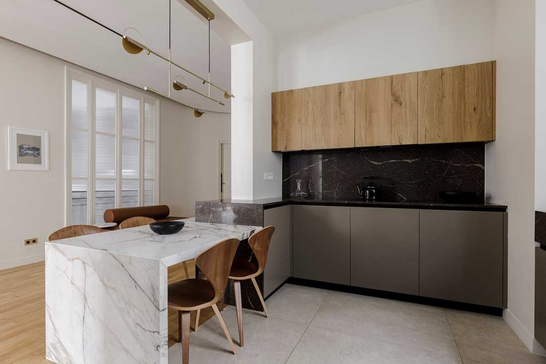 Rénovation complète appartement Art Déco - cuisine avec plan de travail