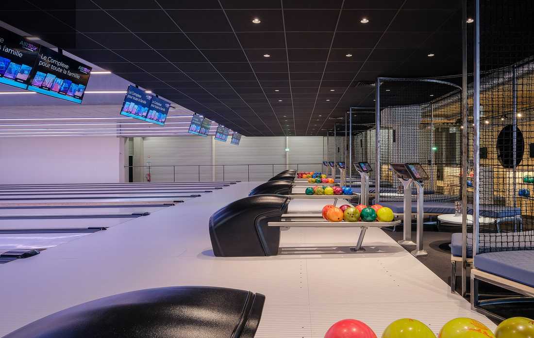 Design intérieur d'un bowling à Nîmes